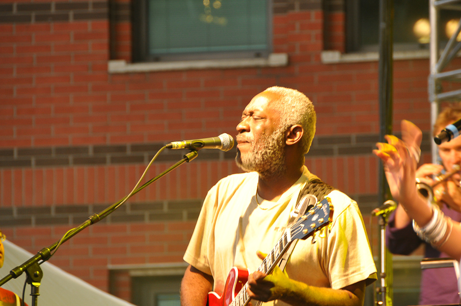 Fete de la Musique Evry 2009 - Kassav 354.jpg
